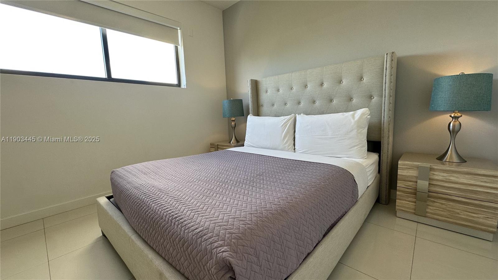 BAY BREEZE RESIDENCES CON - Residential