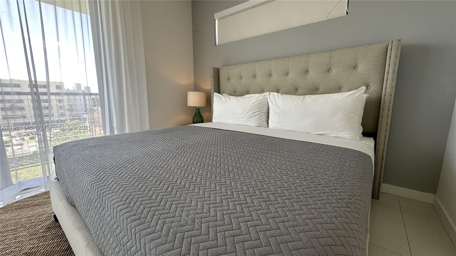 BAY BREEZE RESIDENCES CON - Residential