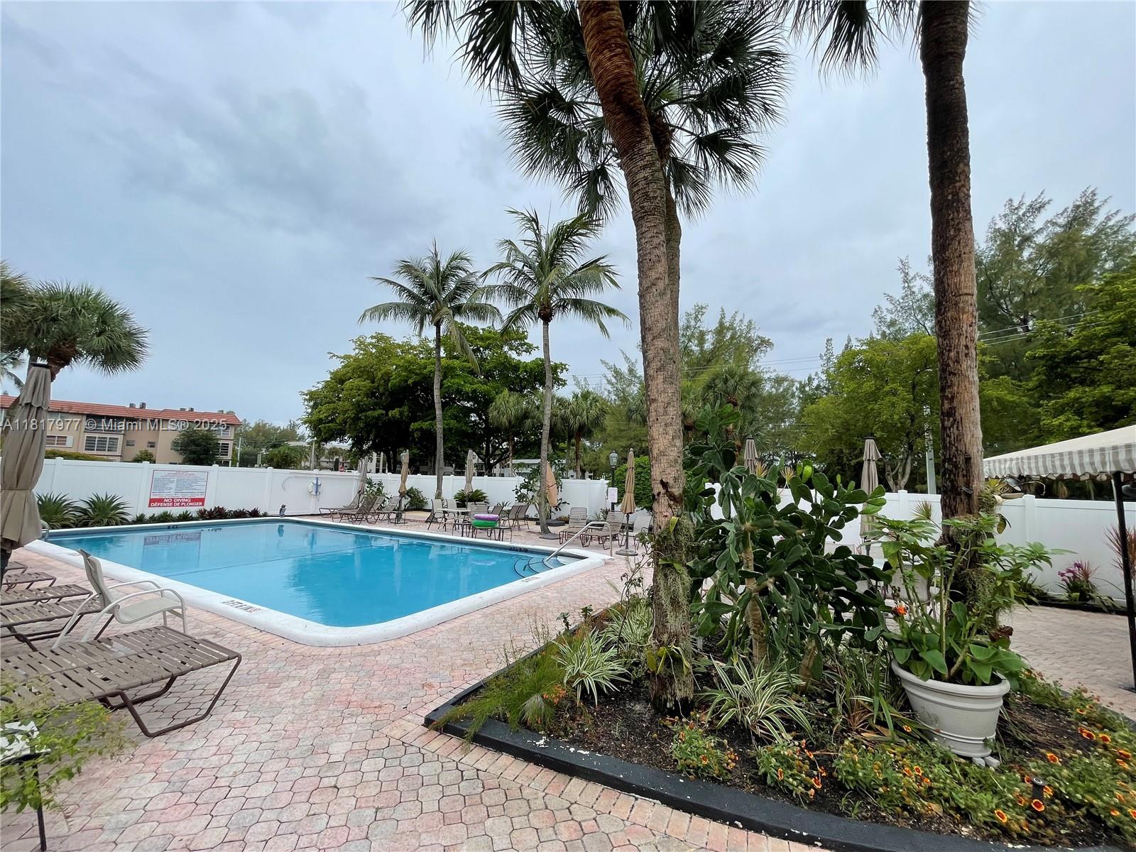 NINTH GREEN AT CRYSTAL LA - Residential Lease