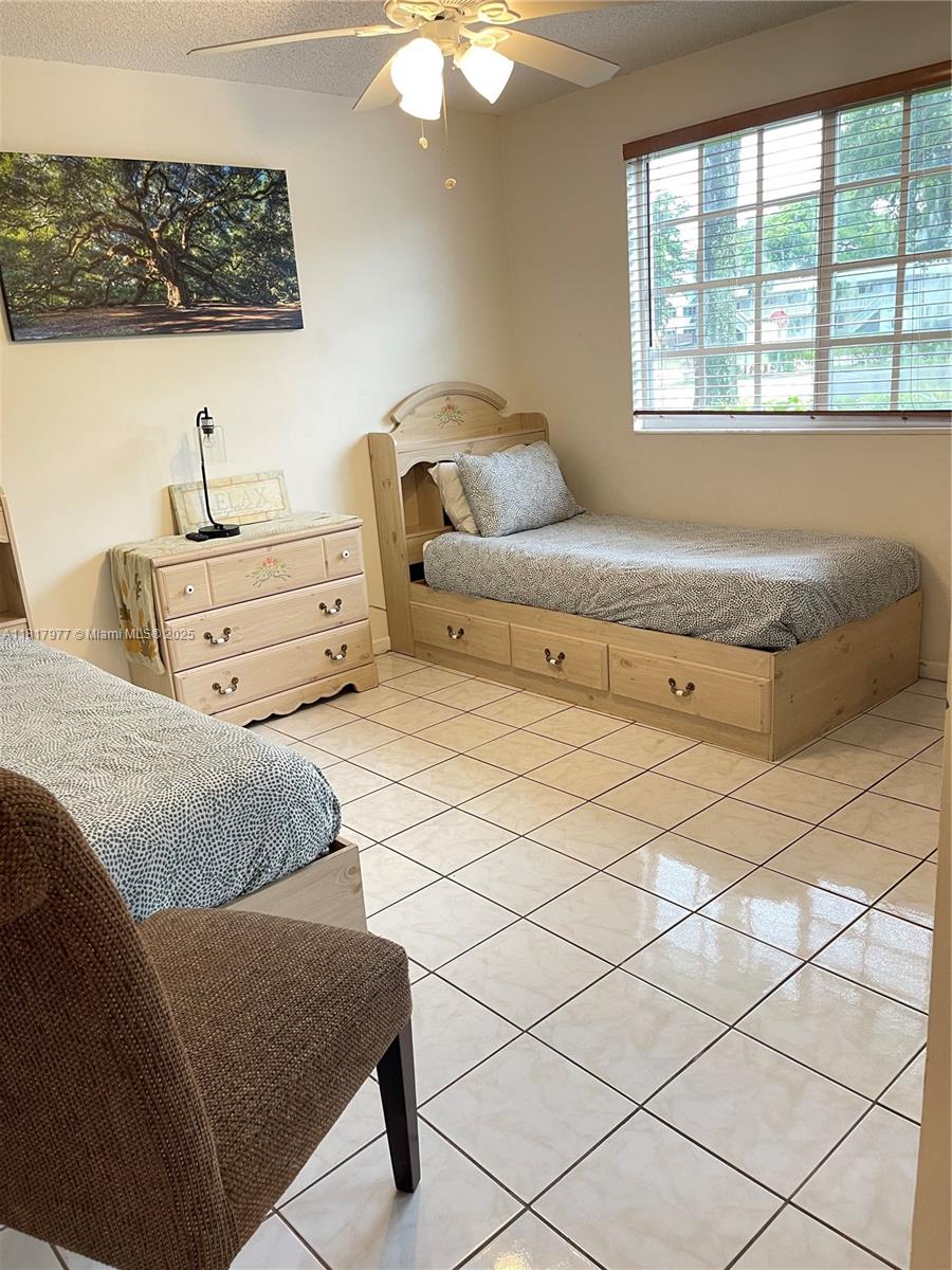 NINTH GREEN AT CRYSTAL LA - Residential Lease