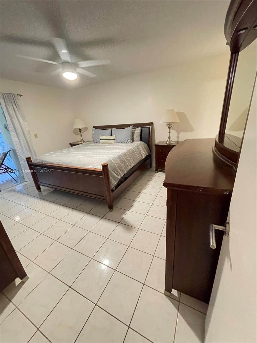 NINTH GREEN AT CRYSTAL LA - Residential Lease