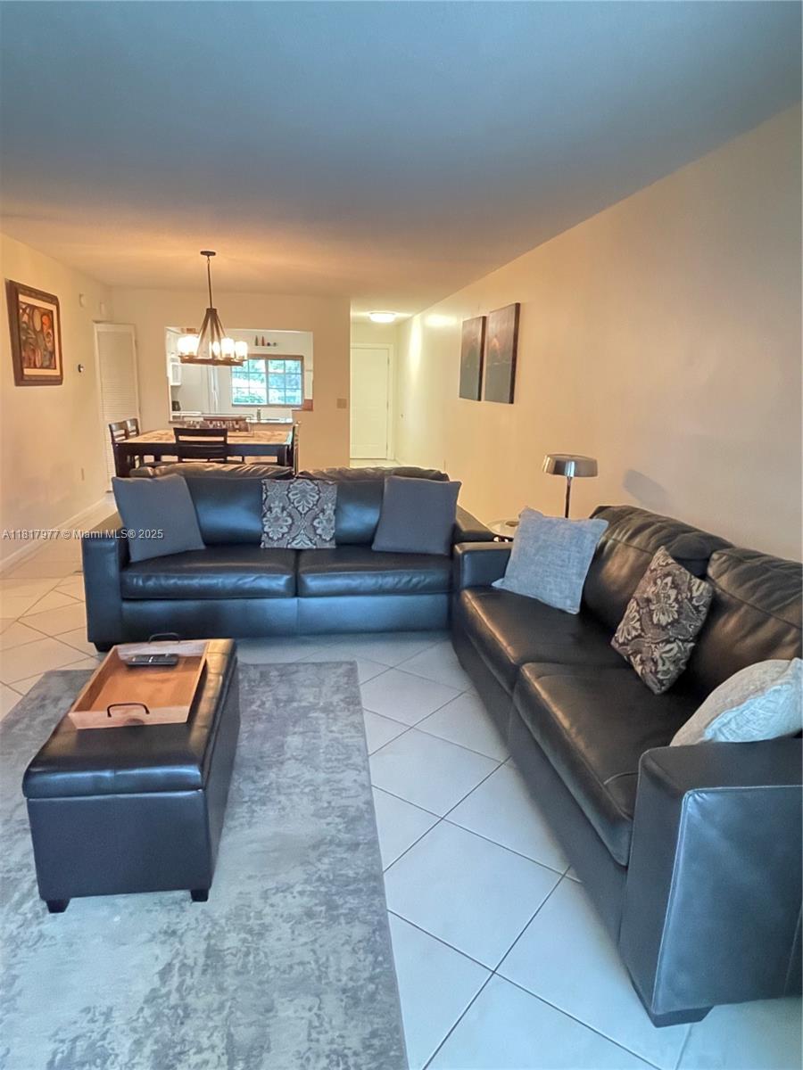 NINTH GREEN AT CRYSTAL LA - Residential Lease