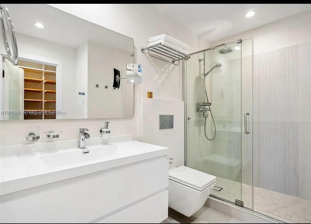 FAIRWAYS RIVIERA CONDO - Residential