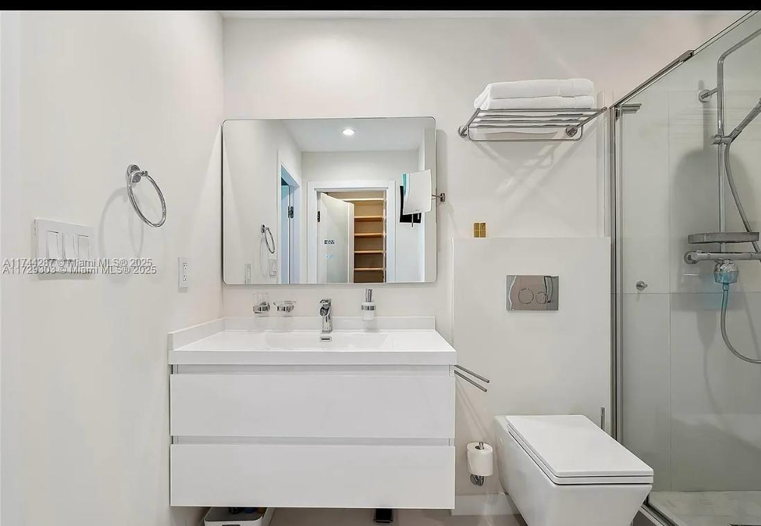 FAIRWAYS RIVIERA CONDO - Residential