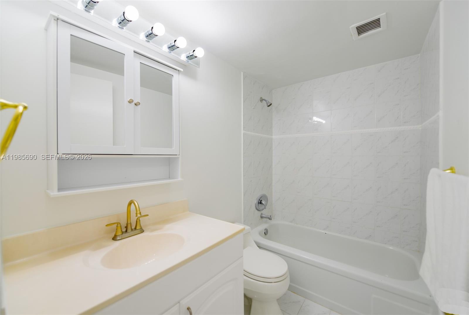 KENNEDY HOUSE CONDO - Residential Lease