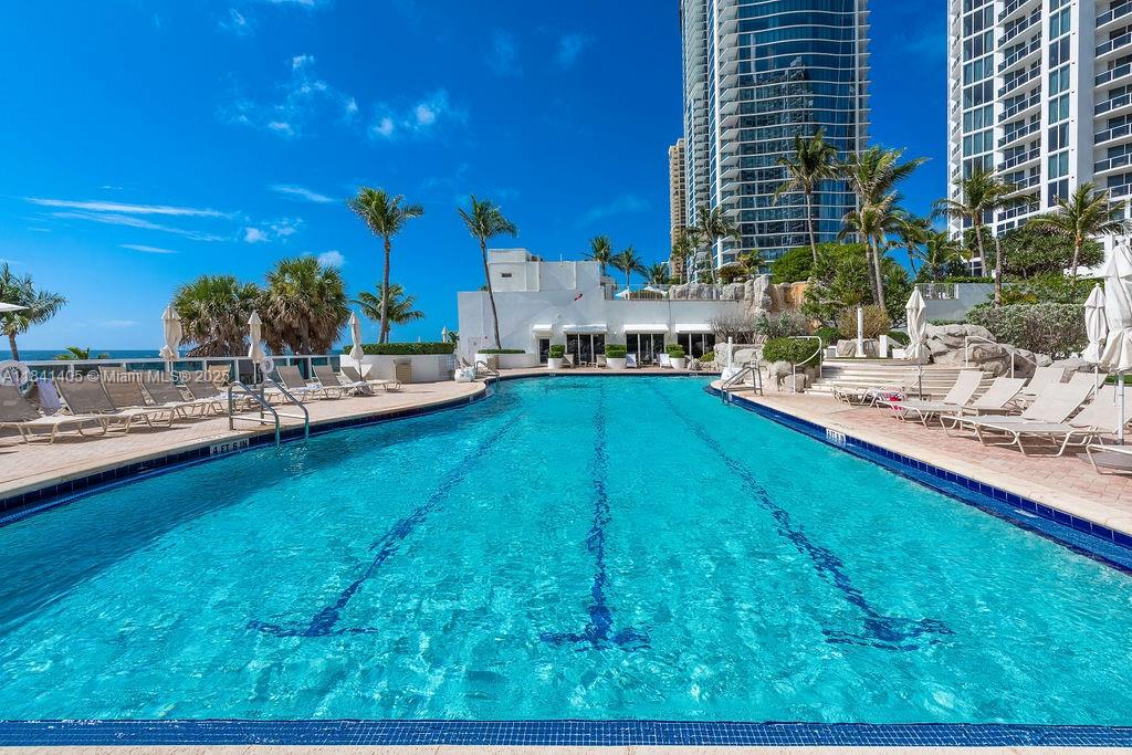 TRUMP PALACE CONDO - Residential