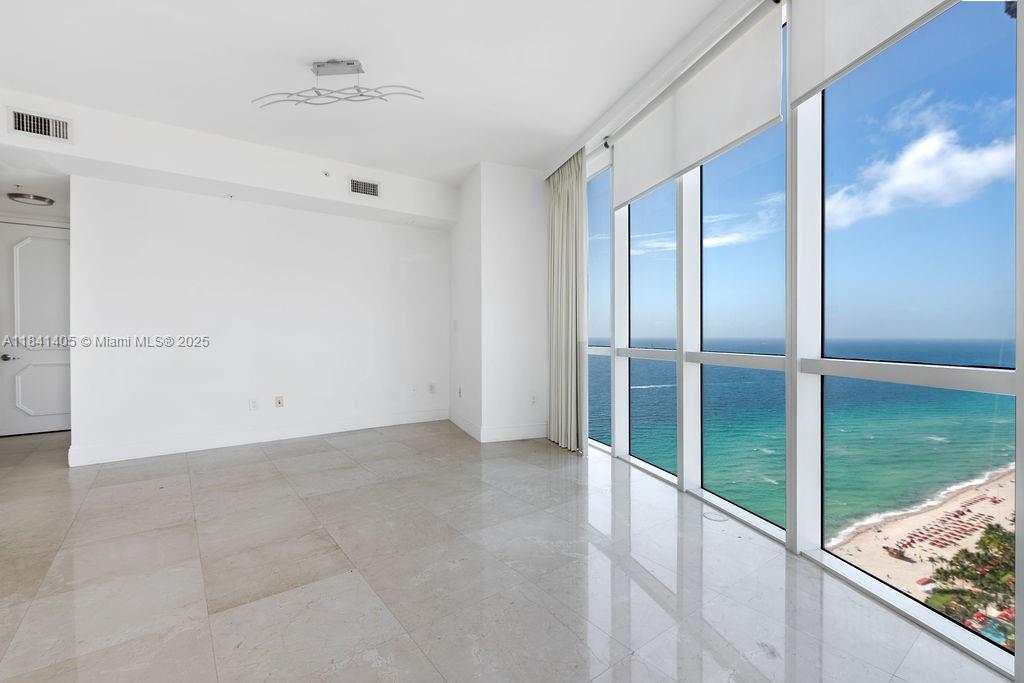 TRUMP PALACE CONDO - Residential