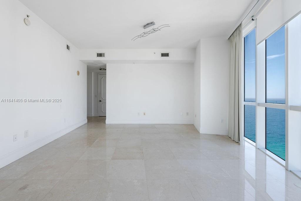 TRUMP PALACE CONDO - Residential