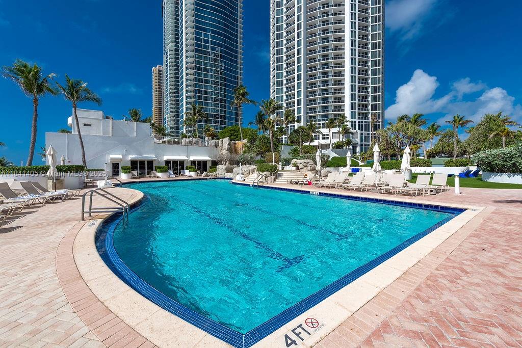 TRUMP PALACE CONDO - Residential
