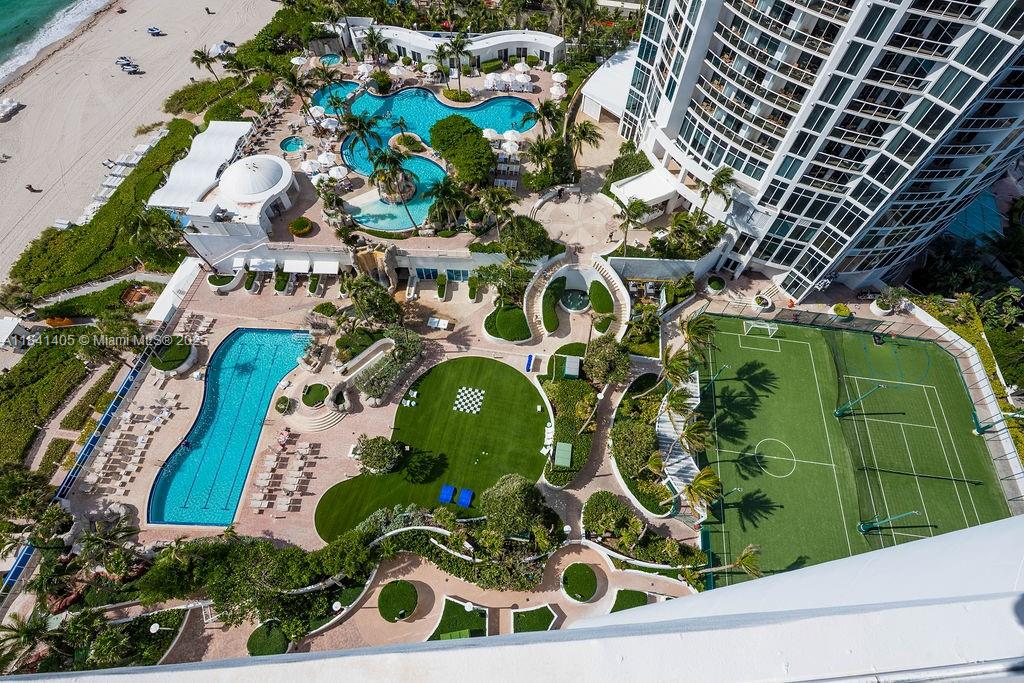 TRUMP PALACE CONDO - Residential