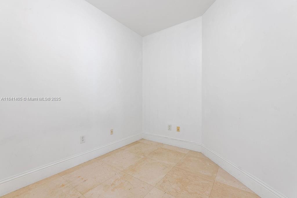 TRUMP PALACE CONDO - Residential