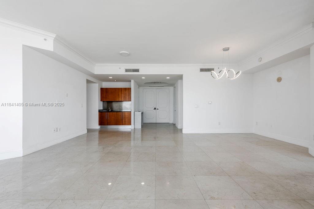 TRUMP PALACE CONDO - Residential