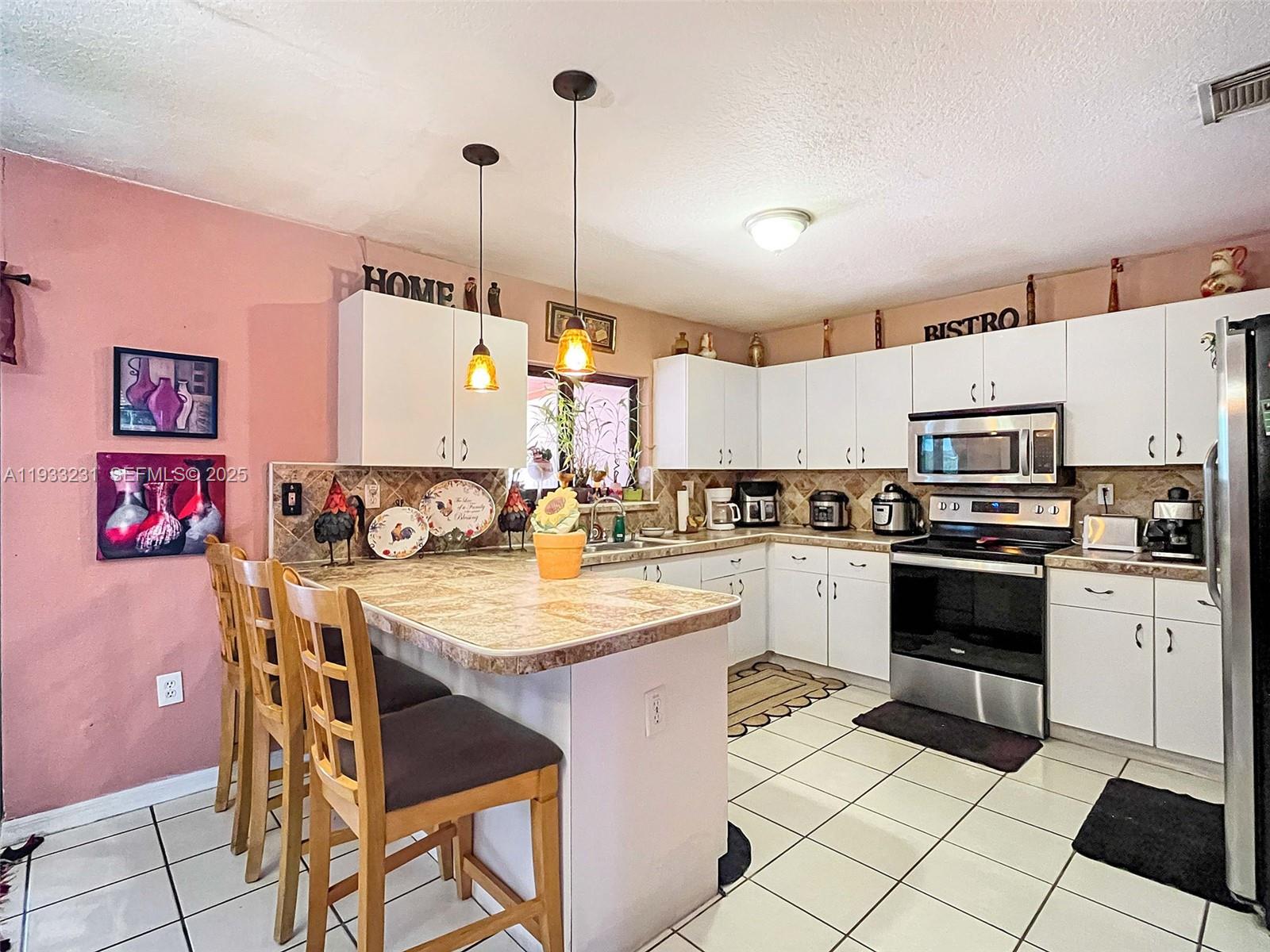 MAJESTIC ESTATES 2ND ADDN - Residential