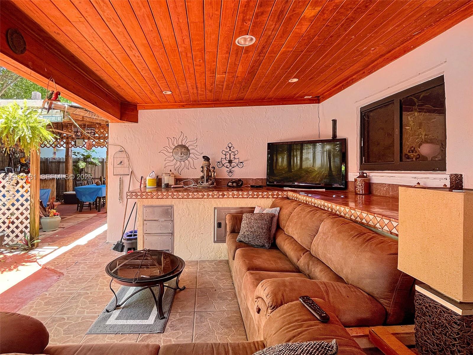 MAJESTIC ESTATES 2ND ADDN - Residential