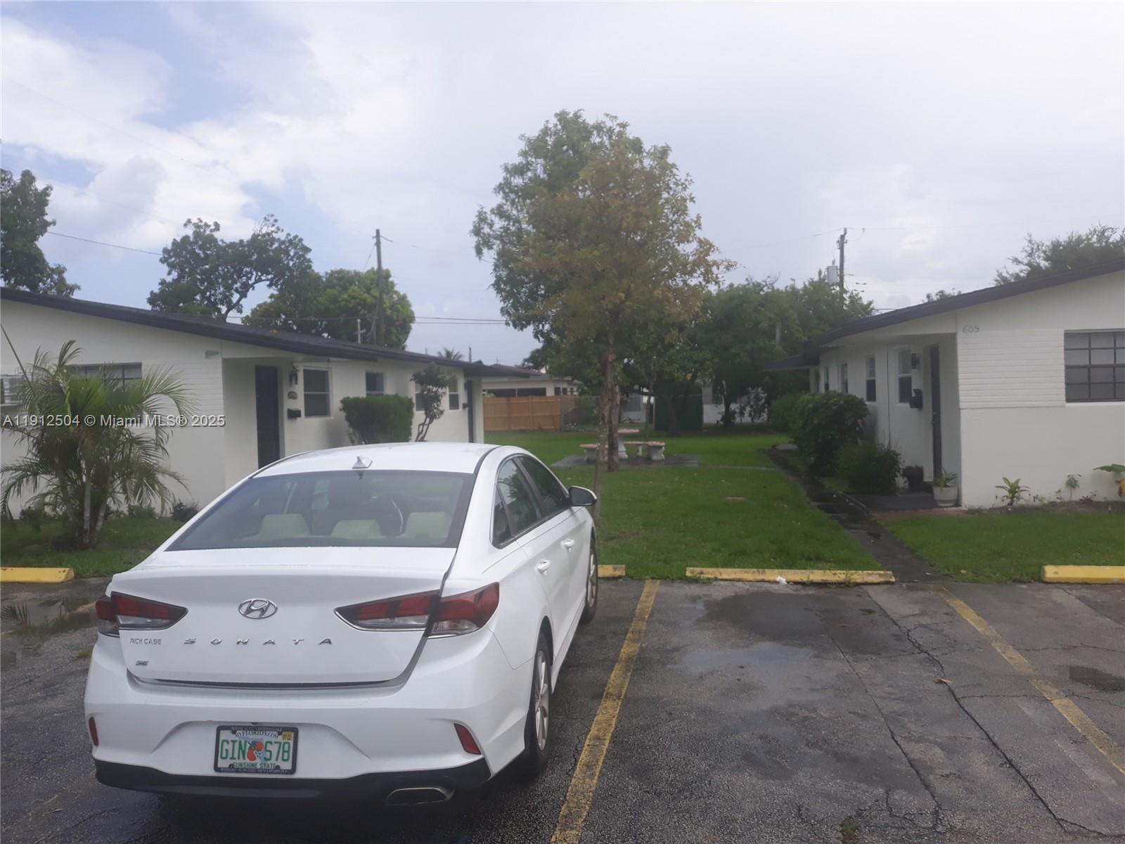 CARVER HEIGHTS SECOND ADD - Residential Lease