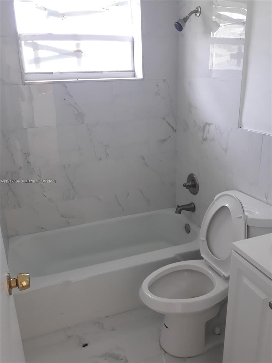 CARVER HEIGHTS SECOND ADD - Residential Lease