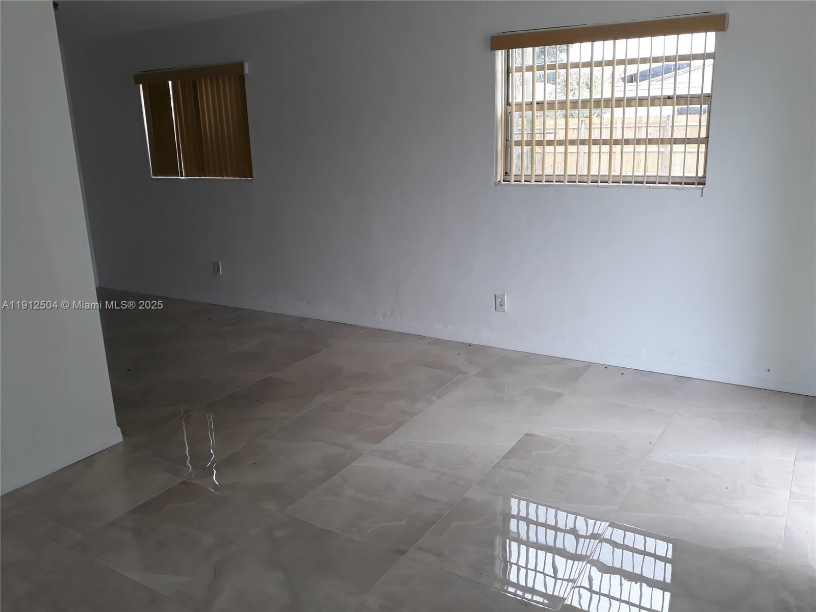 CARVER HEIGHTS SECOND ADD - Residential Lease