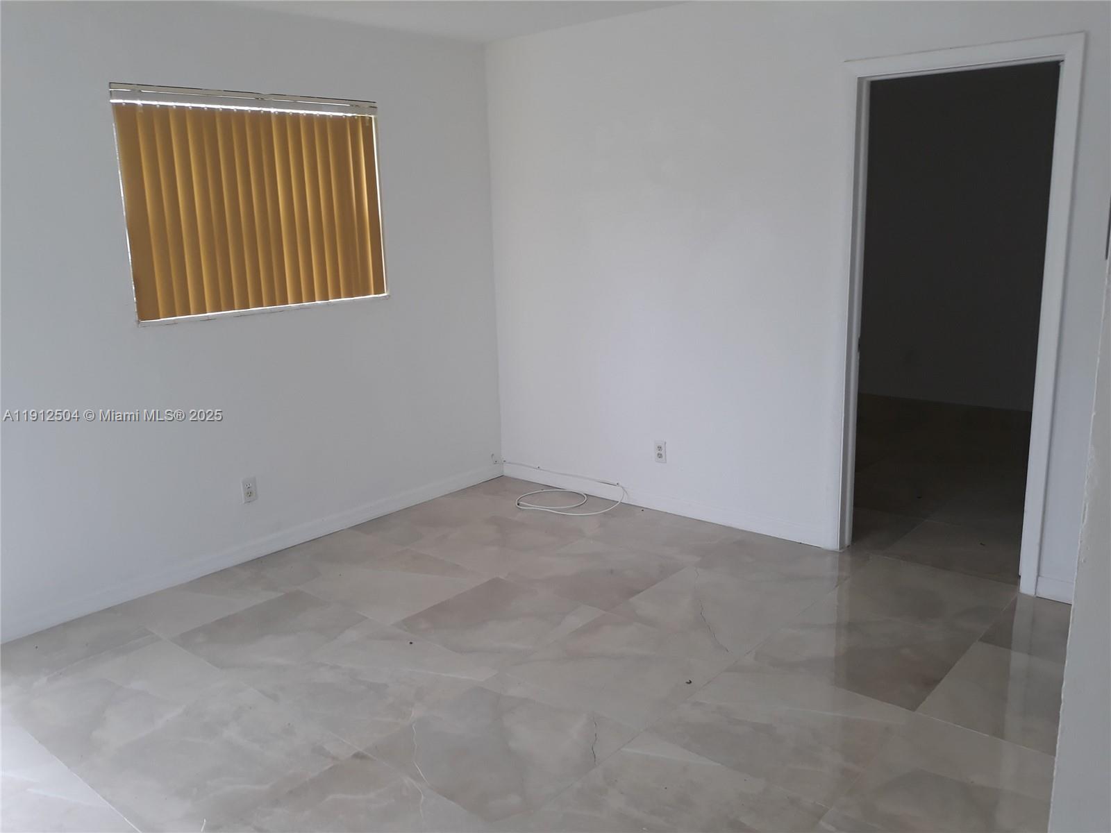 CARVER HEIGHTS SECOND ADD - Residential Lease