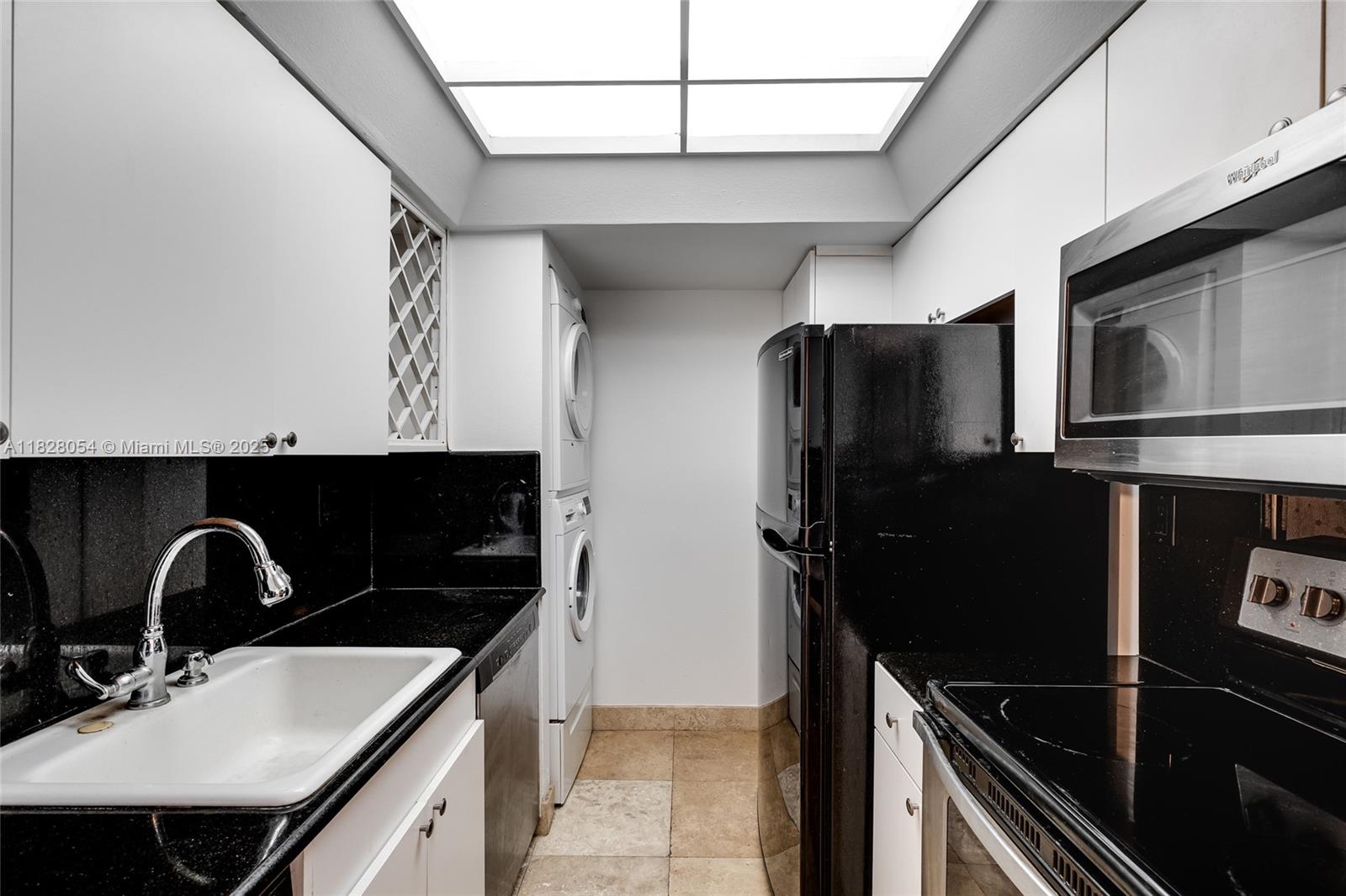 BRICKELL KEY ONE CONDO - Residential