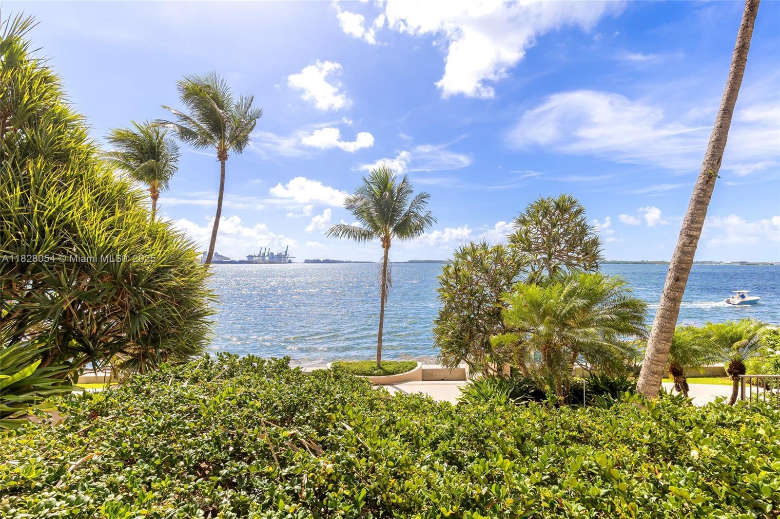 520 Brickell Key Dr A1817