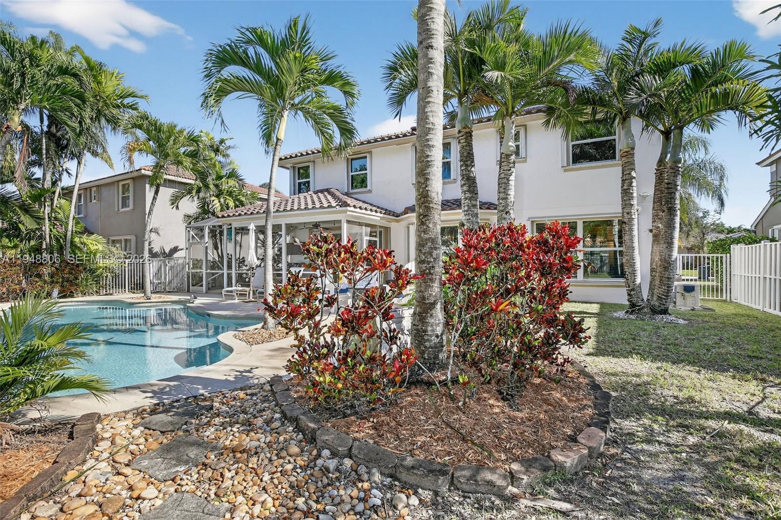 PEMBROKE FALLS - PHASE 1 - Residential