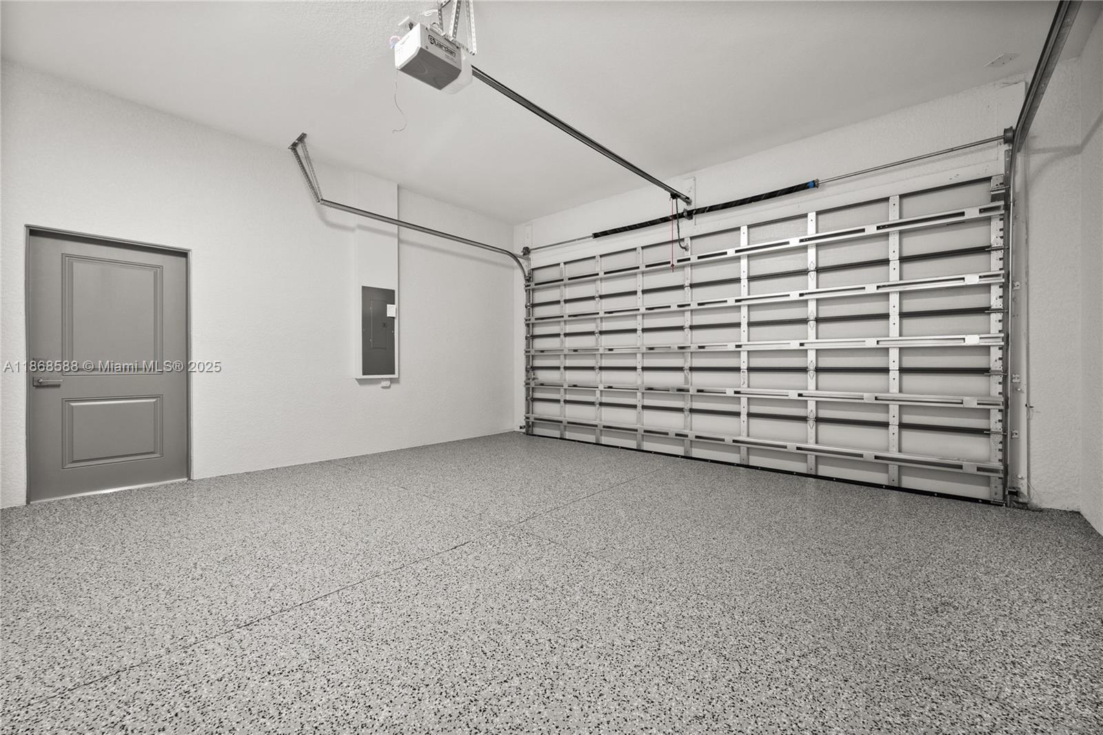 GOLDEN GATES ESTATES - Residential