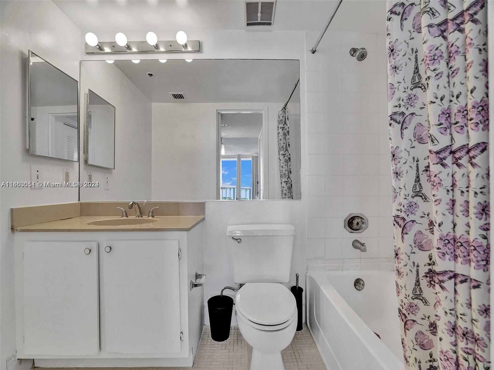 THE GRANDVIEW PALACE COND - Residential