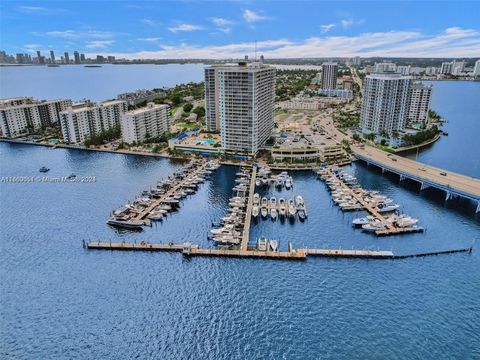 7601 E Treasure Dr 2418 North Bay Village FL 33141