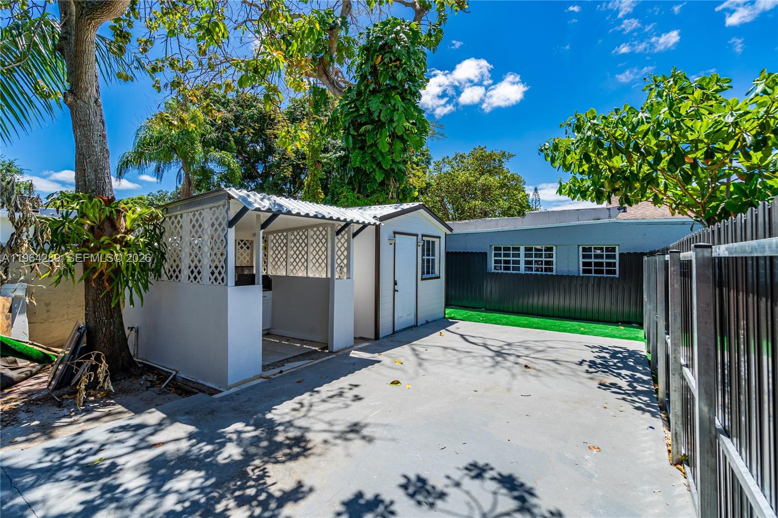 CORAL WAY PARK SEC B - Residential