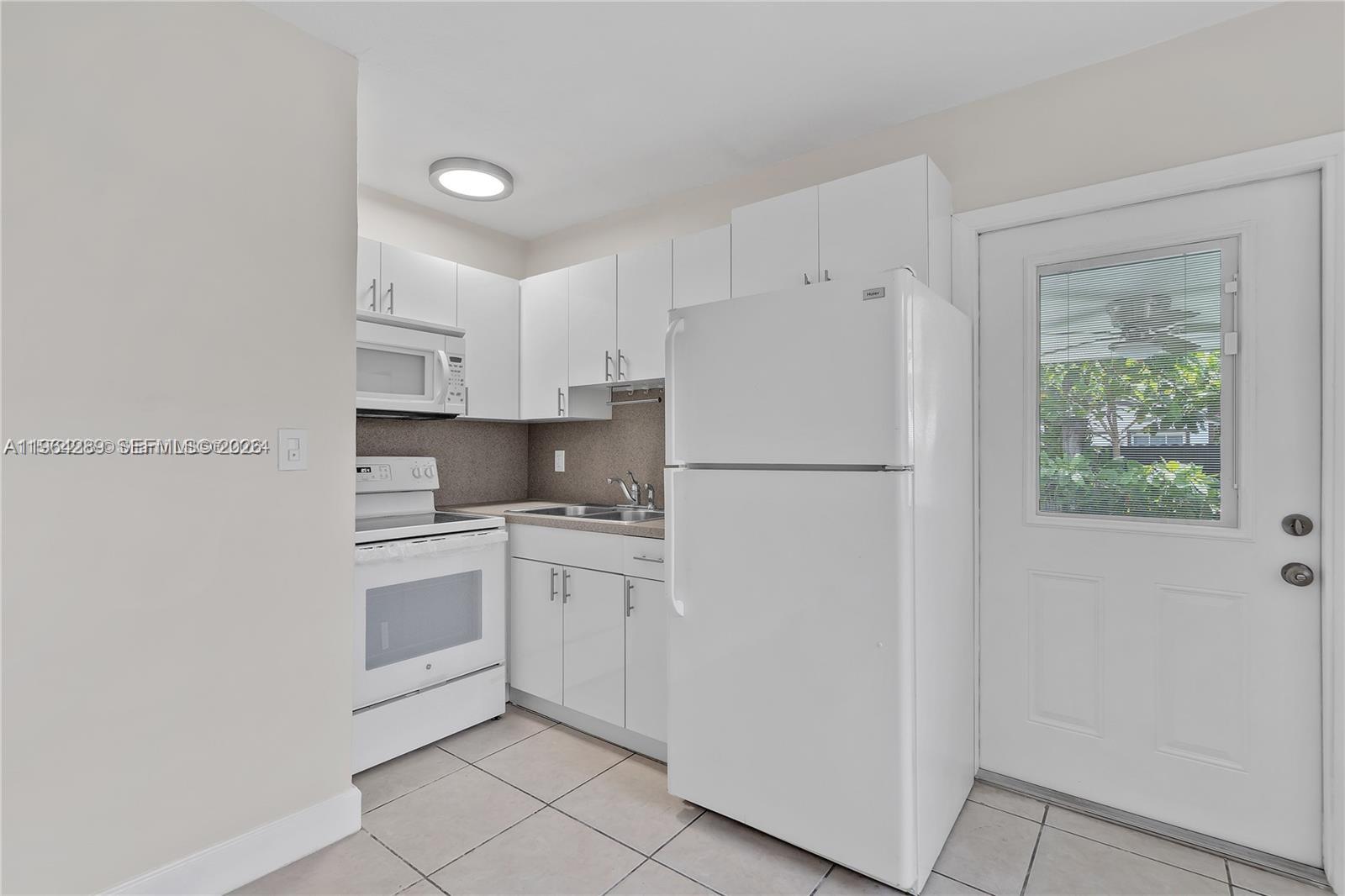 CORAL WAY PARK SEC B - Residential