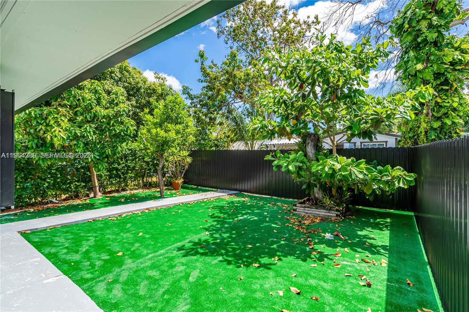 CORAL WAY PARK SEC B - Residential