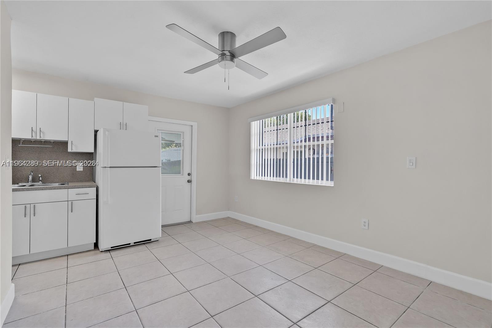 CORAL WAY PARK SEC B - Residential