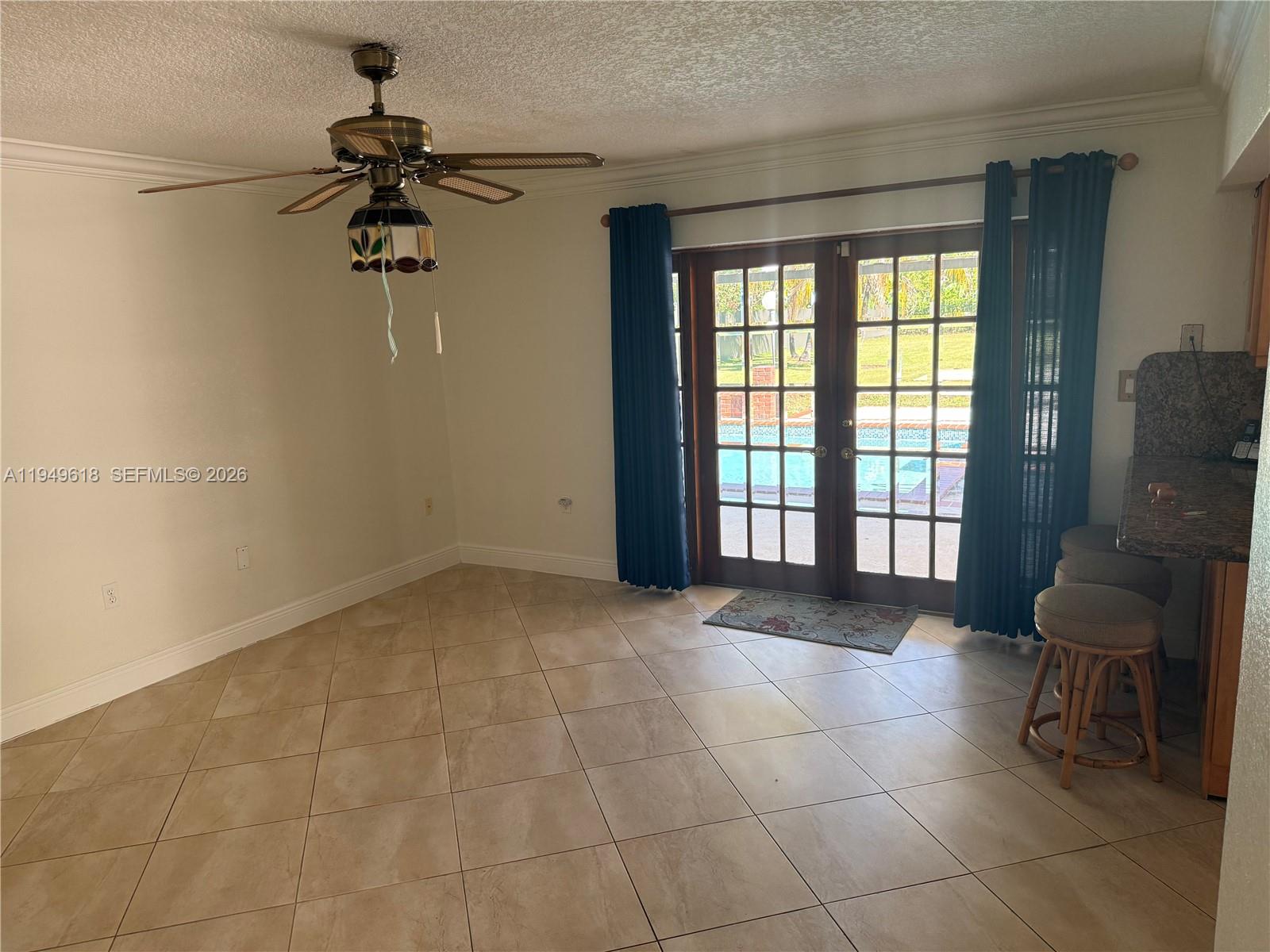 AMEND PLAT OF INTL GARDEN - Residential