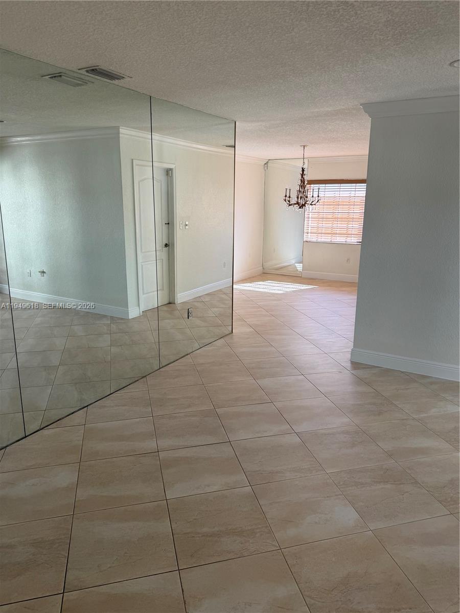 AMEND PLAT OF INTL GARDEN - Residential