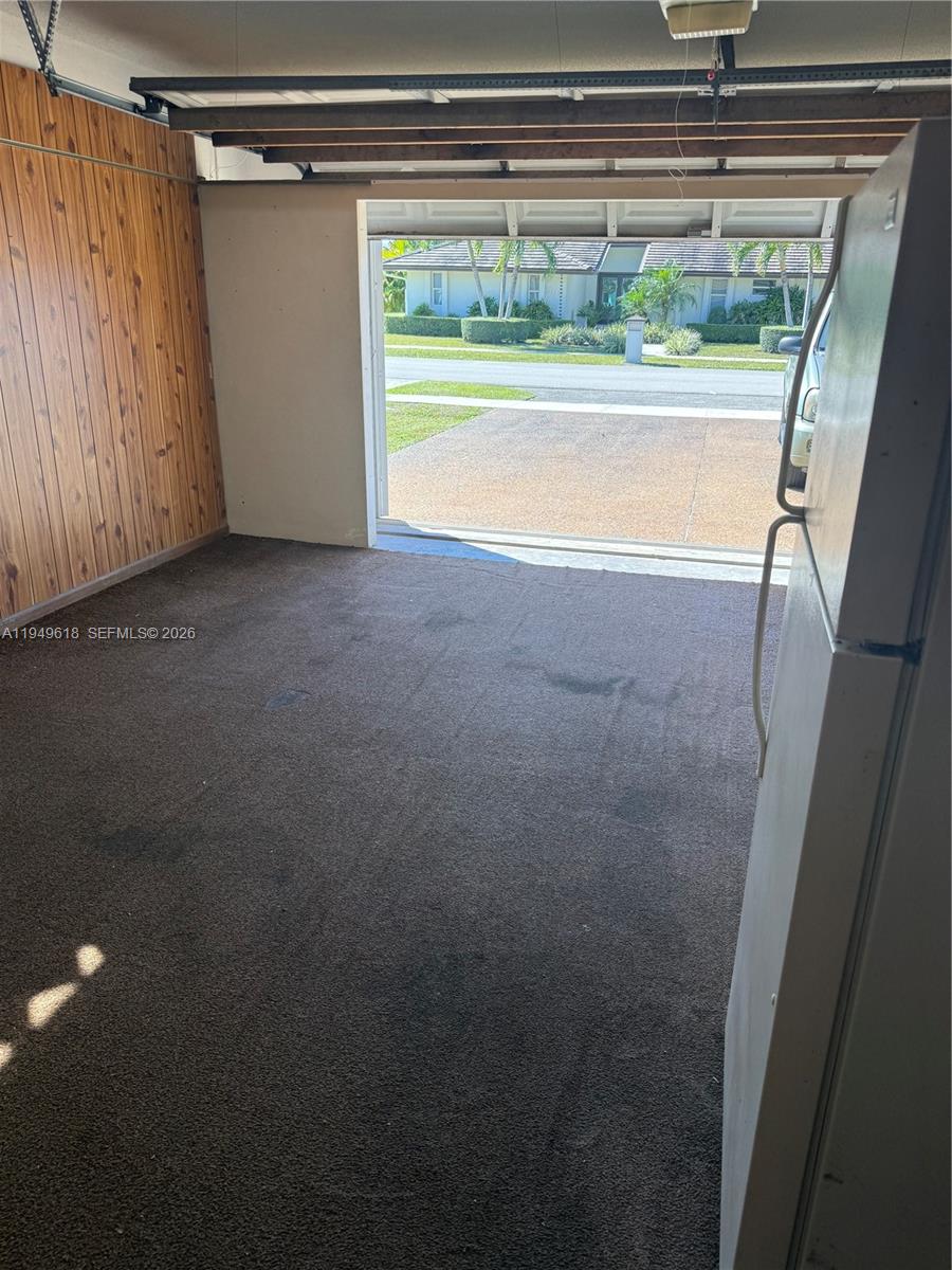 AMEND PLAT OF INTL GARDEN - Residential