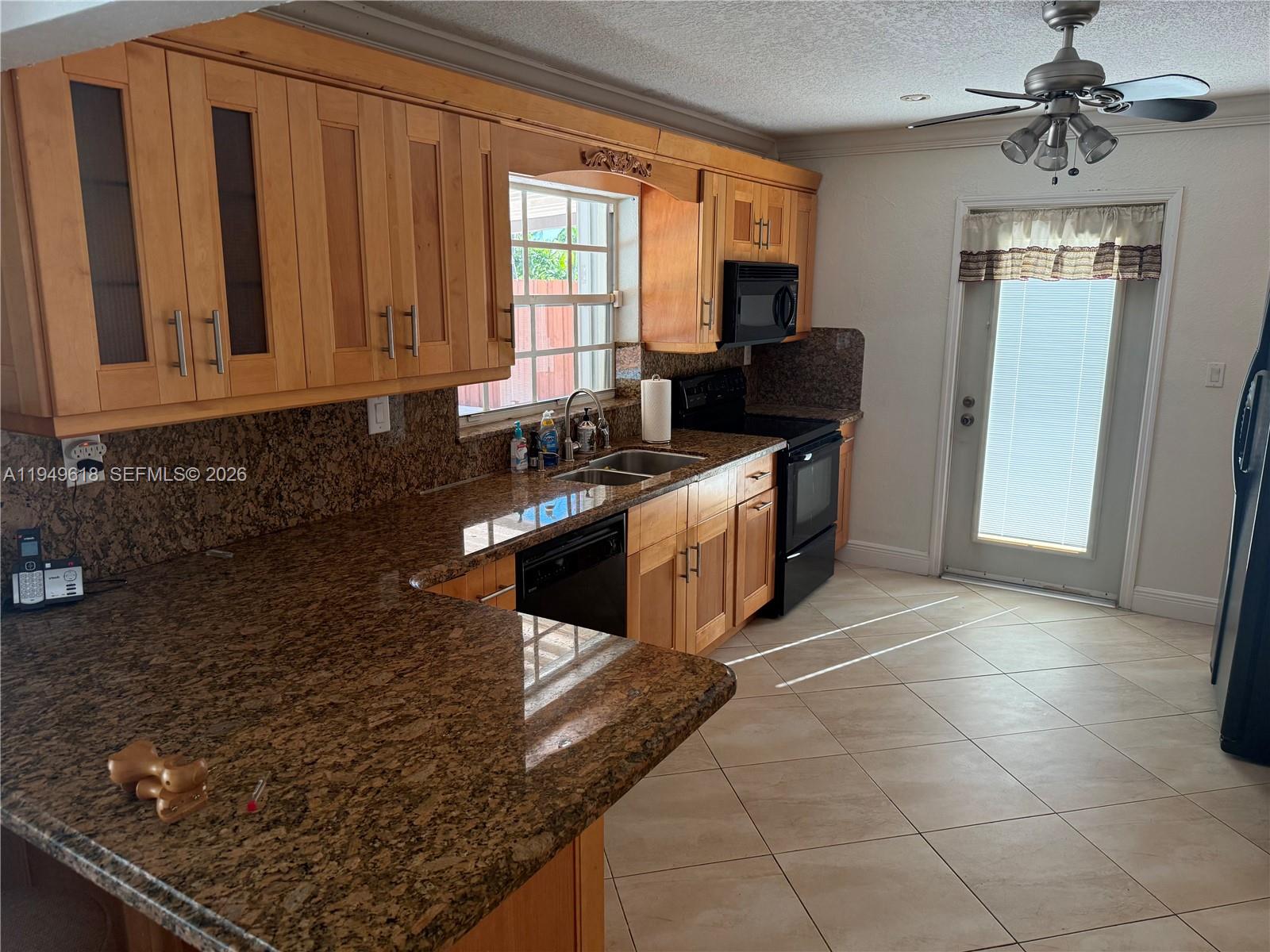 AMEND PLAT OF INTL GARDEN - Residential