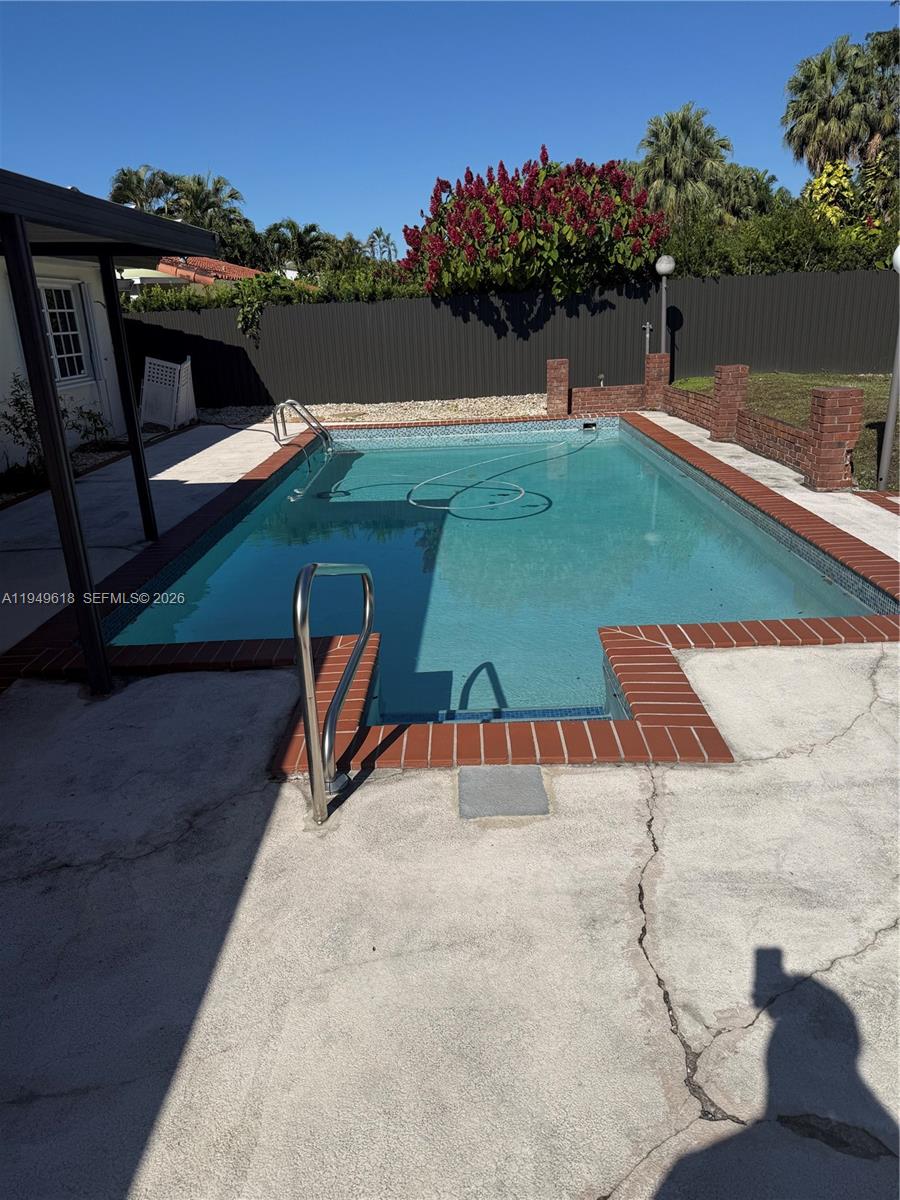 AMEND PLAT OF INTL GARDEN - Residential