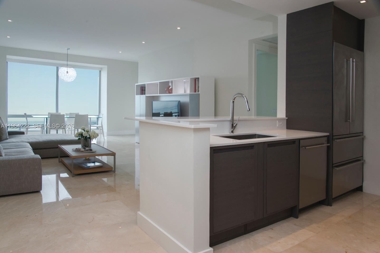 1425 Brickell Ave 58A