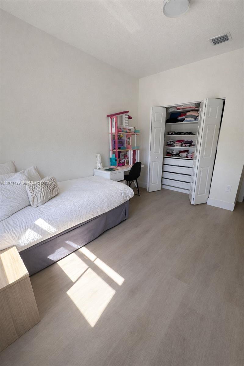 GRAND BAY NORTH - Residential