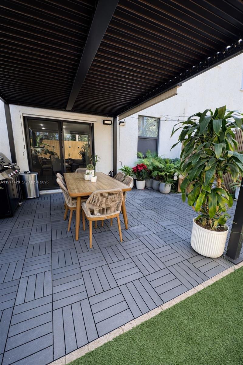 GRAND BAY NORTH - Residential