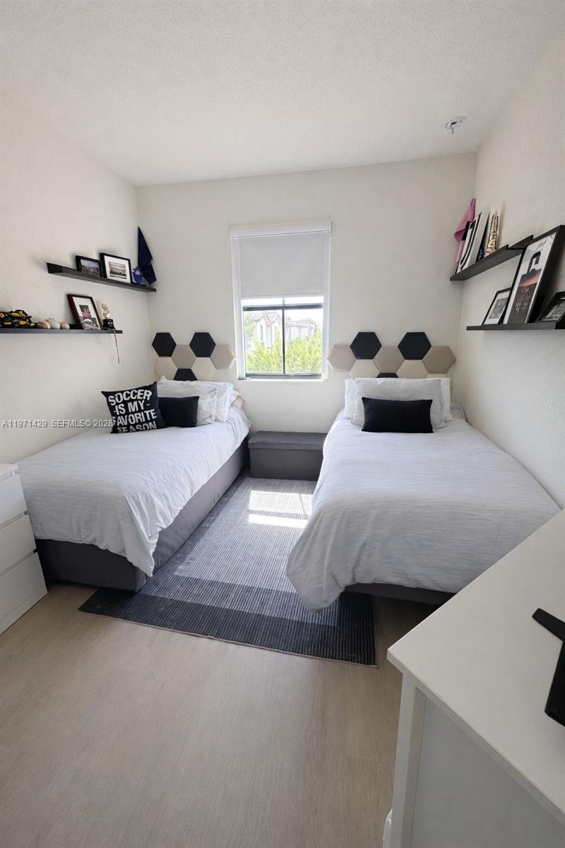 GRAND BAY NORTH - Residential