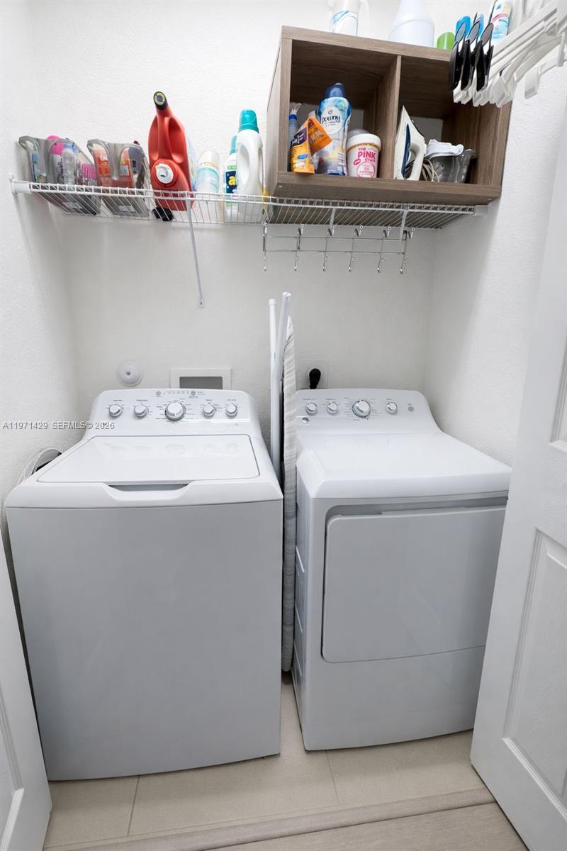 GRAND BAY NORTH - Residential