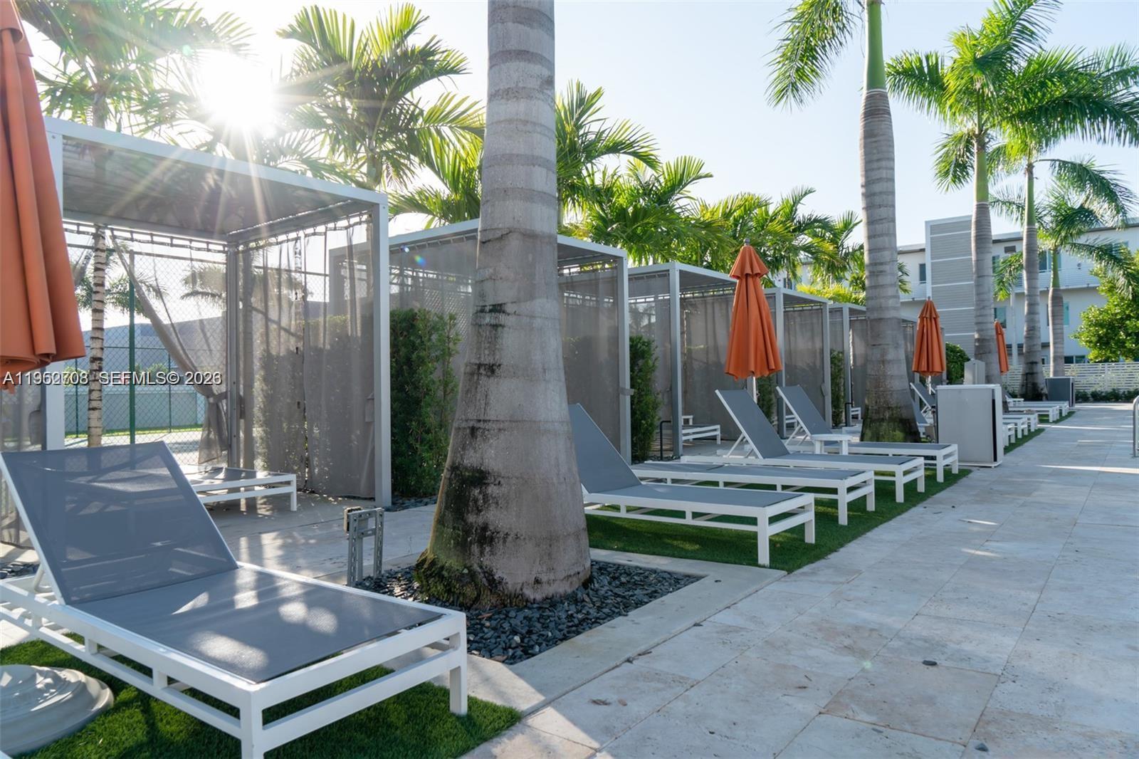 LANDMARK AT DORAL CONDO N - Residential