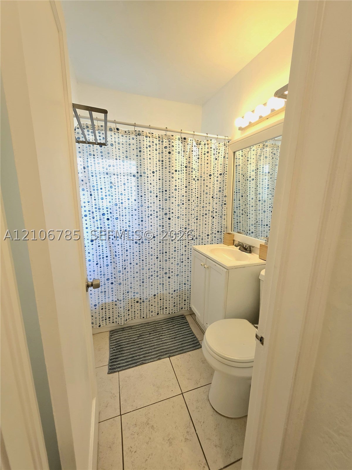 1220 NE 128th St