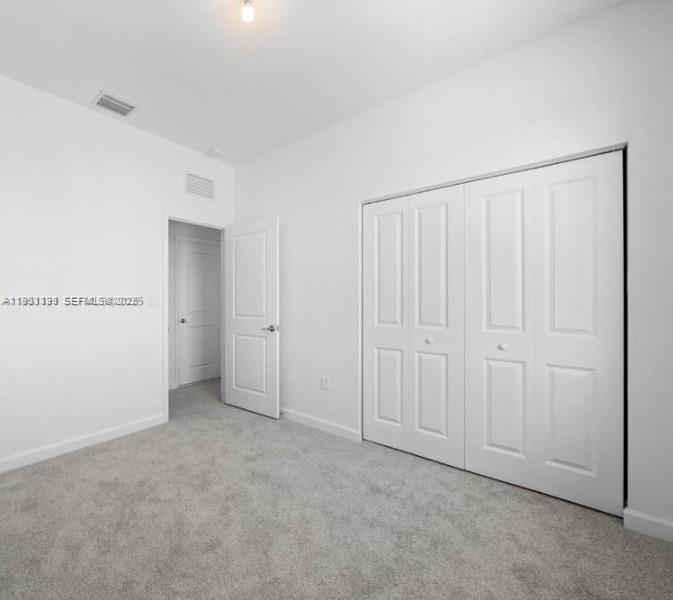 MIAMI LAND AND DEVELOPMEN - Residential Lease