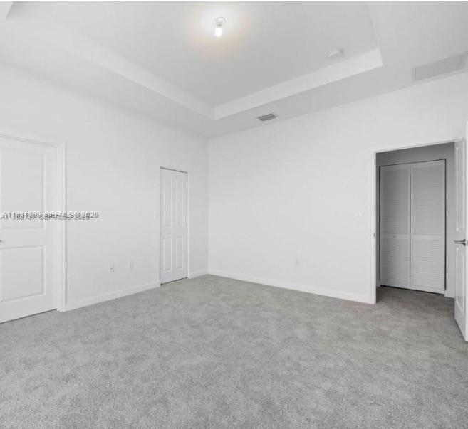 MIAMI LAND AND DEVELOPMEN - Residential Lease