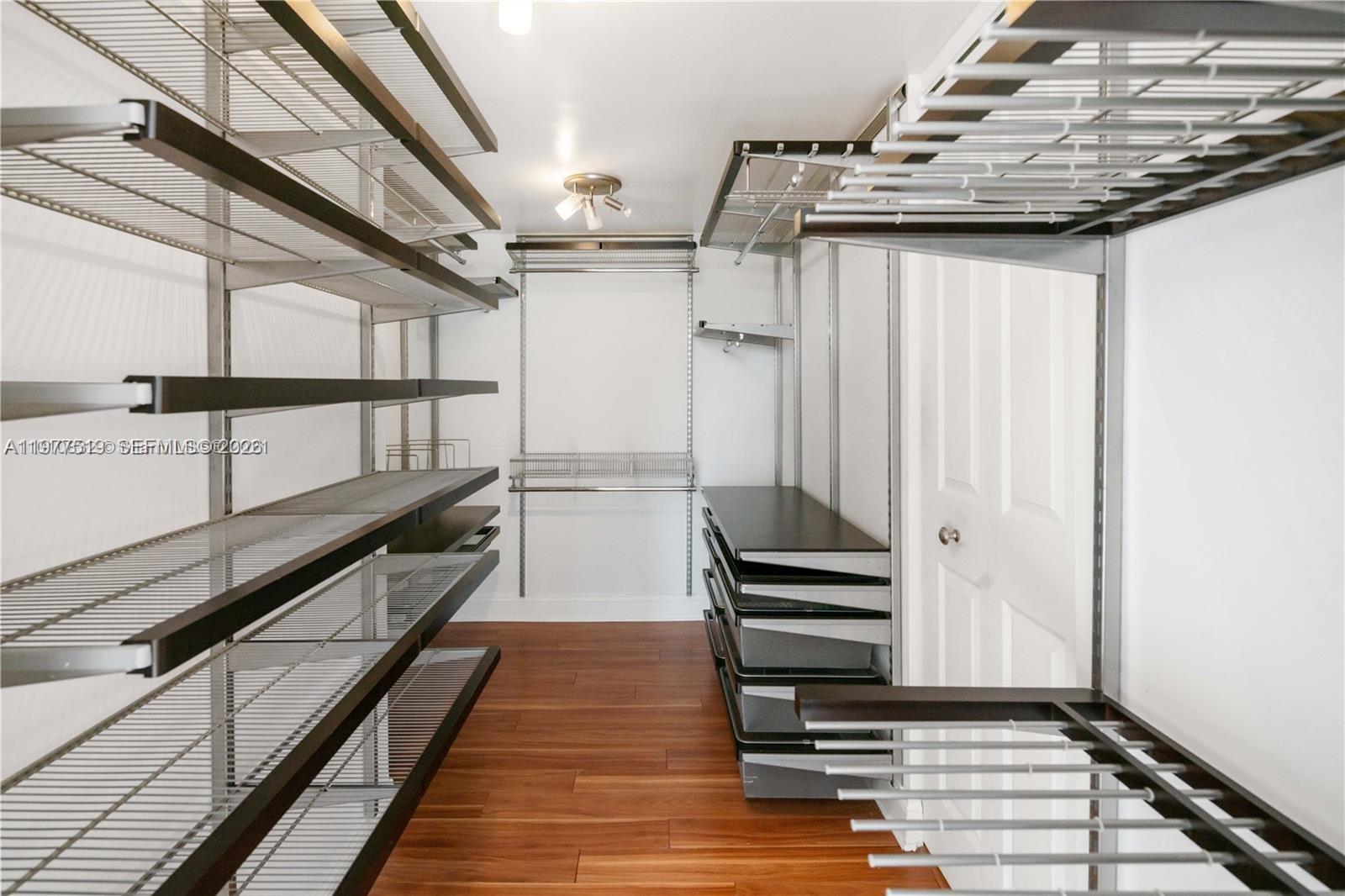 BAYSHORE PLACE CONDO - Residential Lease