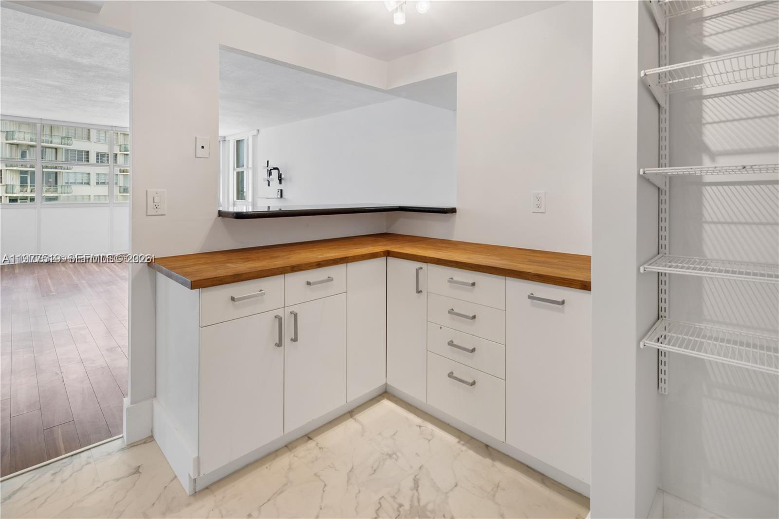 BAYSHORE PLACE CONDO - Residential Lease