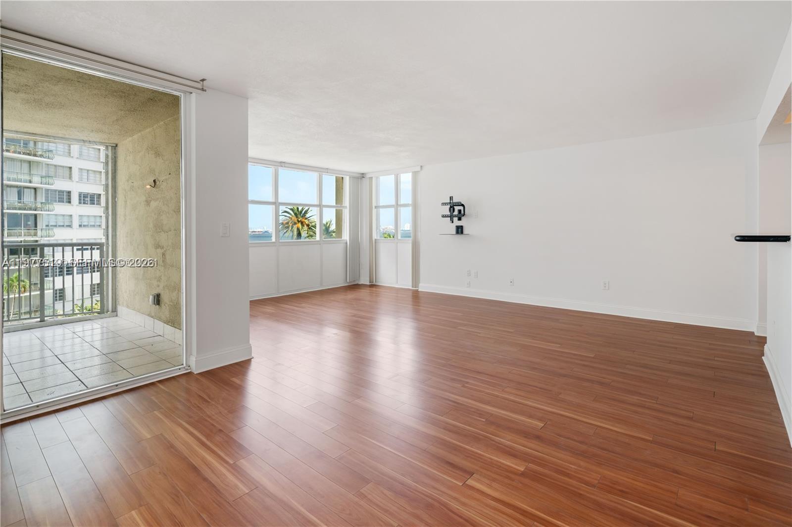 BAYSHORE PLACE CONDO - Residential Lease