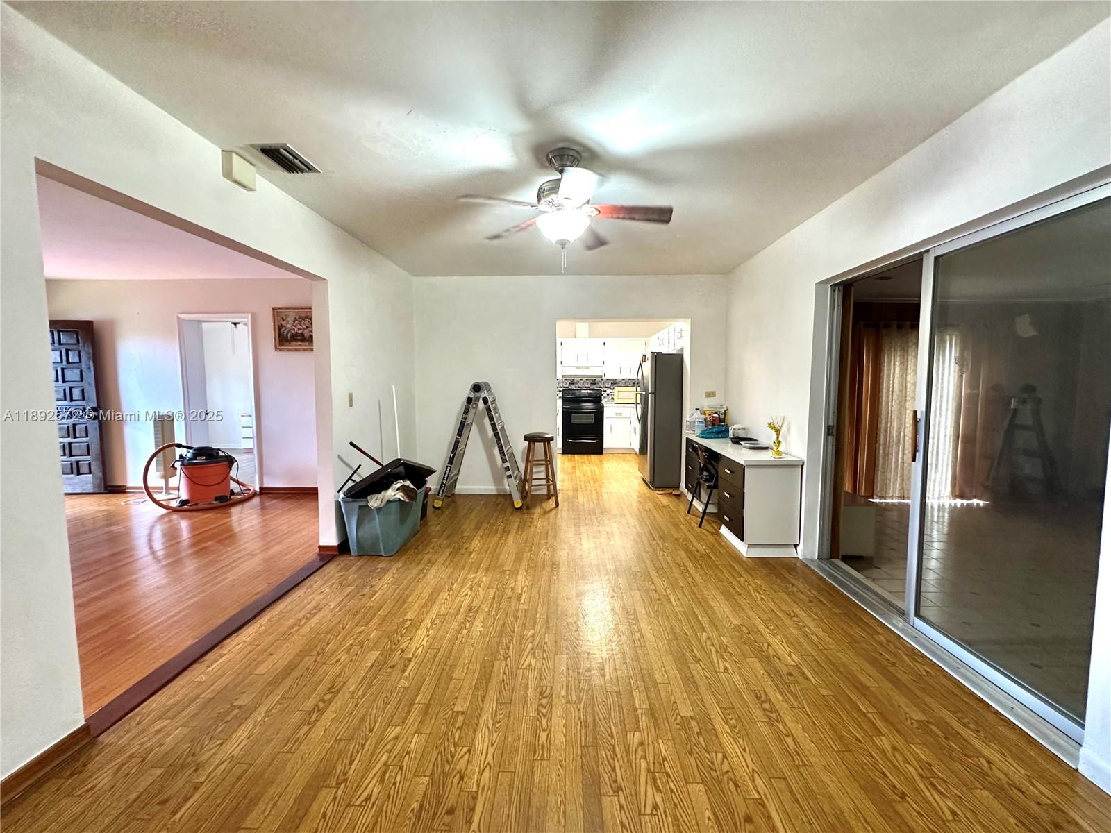 WHITEHEAD & BLAIR SUB - Residential Lease